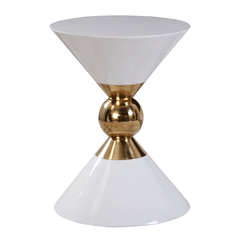 Table d'appoint style luxe léger, postmoderne, mini-table d'angle de canapé amovible, noire et blanche de style américain, en acier inoxydable de style néo-chinois.