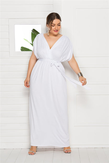 Vestido suelto de talla grande de color liso con cuello en V