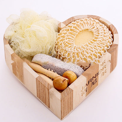 Heart-shaped gift box bath set