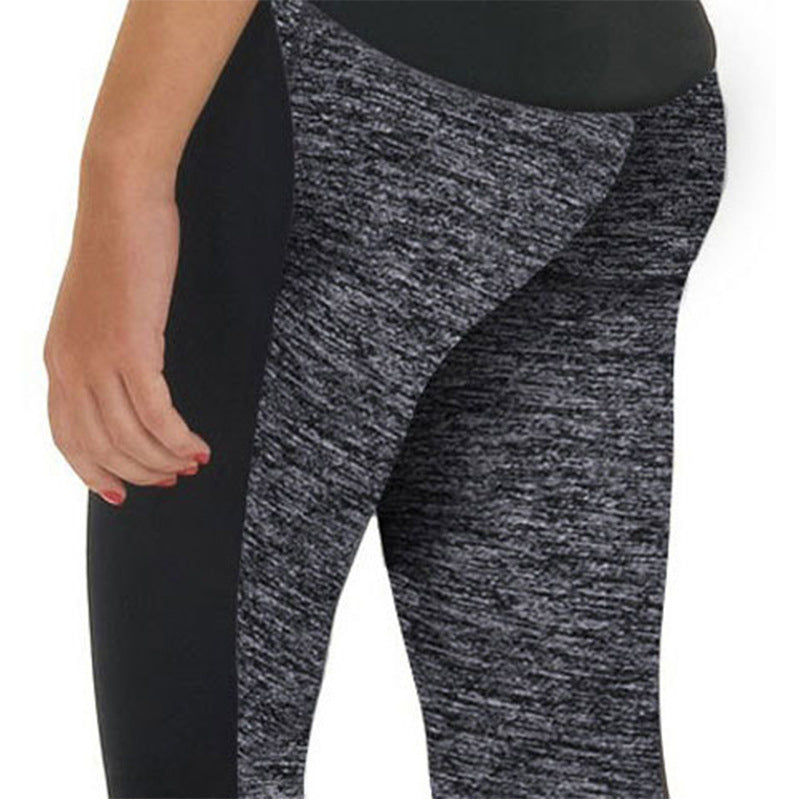Leggings de talla grande con paneles múltiples y realce de cadera