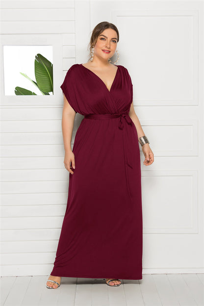 Vestido suelto de talla grande de color liso con cuello en V