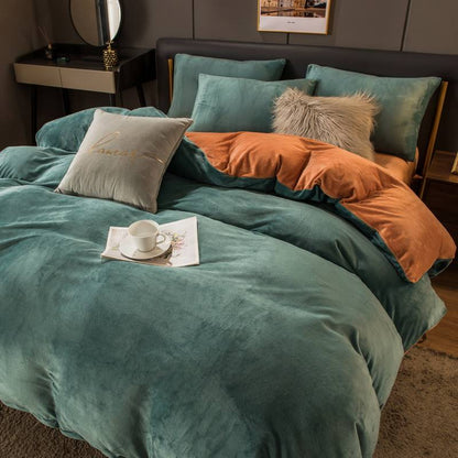 Juego de tres piezas de franela gruesa para cama con superficie y dobladillo para cama doble