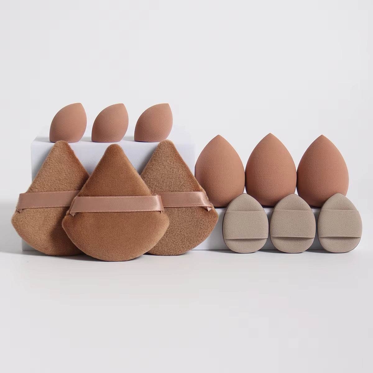 Lot de 12 éponges de maquillage – Houppettes, mini-coussins, éponges beauté pour tous les usages