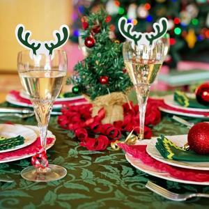 10 verres à vin de Noël décorés avec