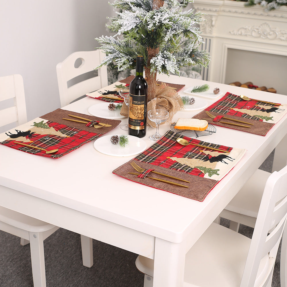 Salvamentel de mesa con diseño de alce y árboles