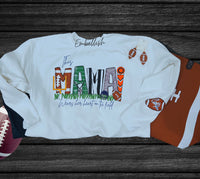Cette maman porte son cœur sur le terrain - T-shirt personnalisé pour maman de foot