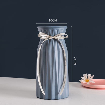 Frosted Glass Vase With Dried Flowers Indoor Table Setting