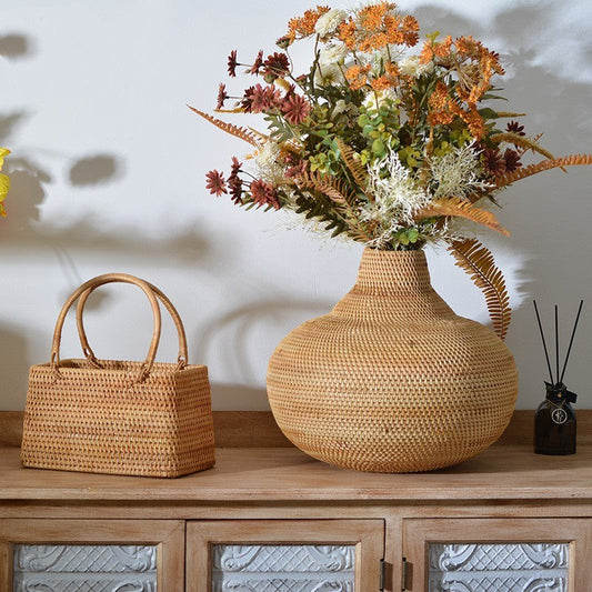 Meubles chinois anciens de prestige, paniers de fleurs, ornements d'entrée