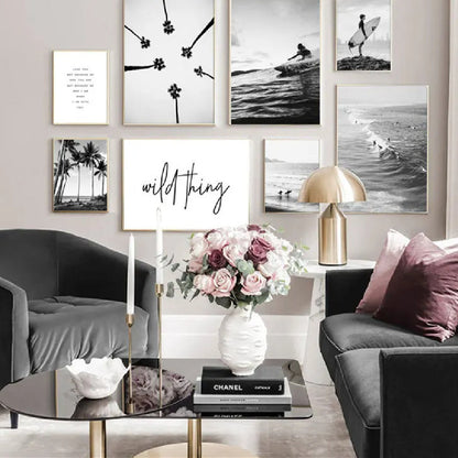Póster de pared de paisaje costero nórdico moderno en blanco y negro con tema de surf, pintura sin marco