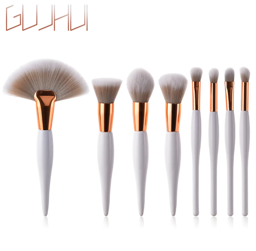 Ensemble de 8 pinceaux de maquillage – Manche noir et tubes argentés | Pinceaux professionnels à poils doux