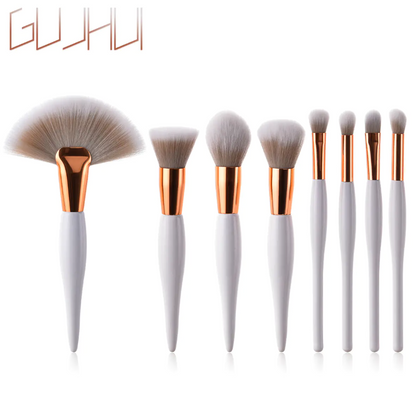 Ensemble de 8 pinceaux de maquillage – Manche noir et tubes argentés | Pinceaux professionnels à poils doux