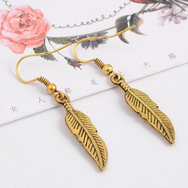 Vintage Crystal Leaf Earring Set
