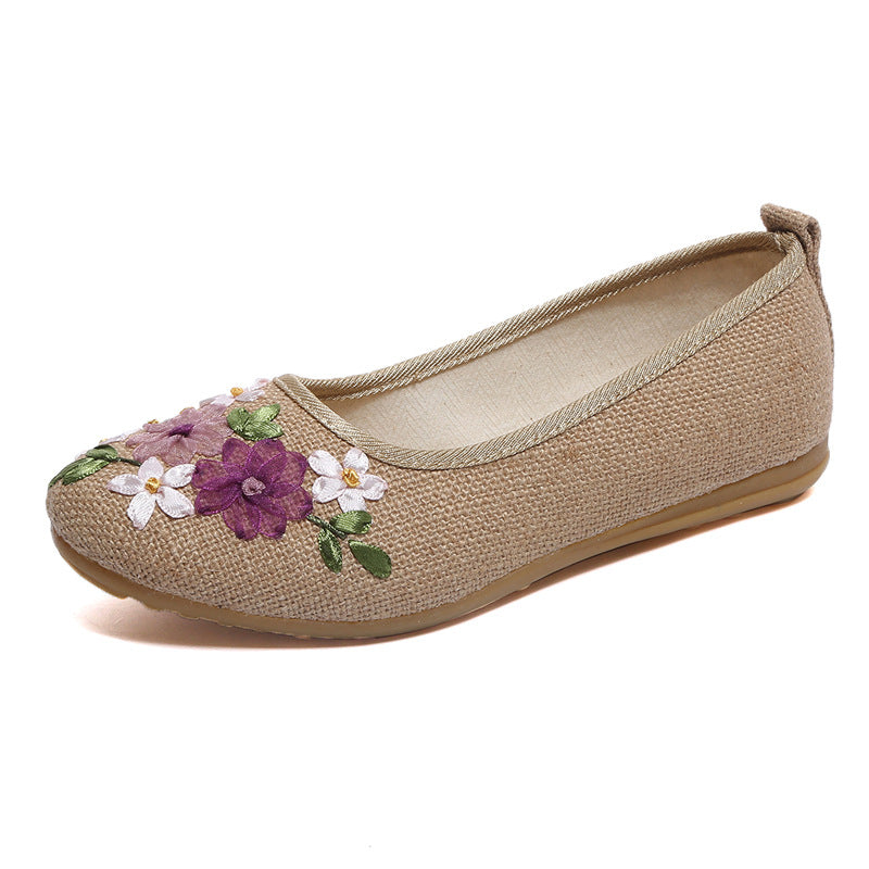 Ethnic Style Embroidered Shoes