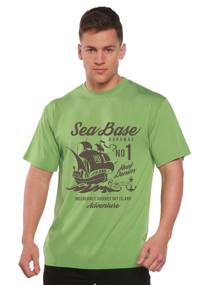 T-shirt à manches courtes Sea Base Spun Bamboo® en viscose de bambou/coton biologique pour homme avec motif graphique