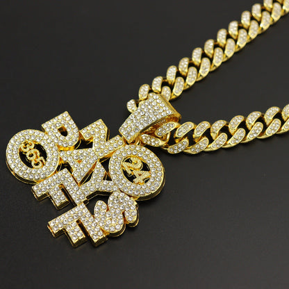 Collar con colgante de aleación con letras personalizadas de moda para hombres y mujeres