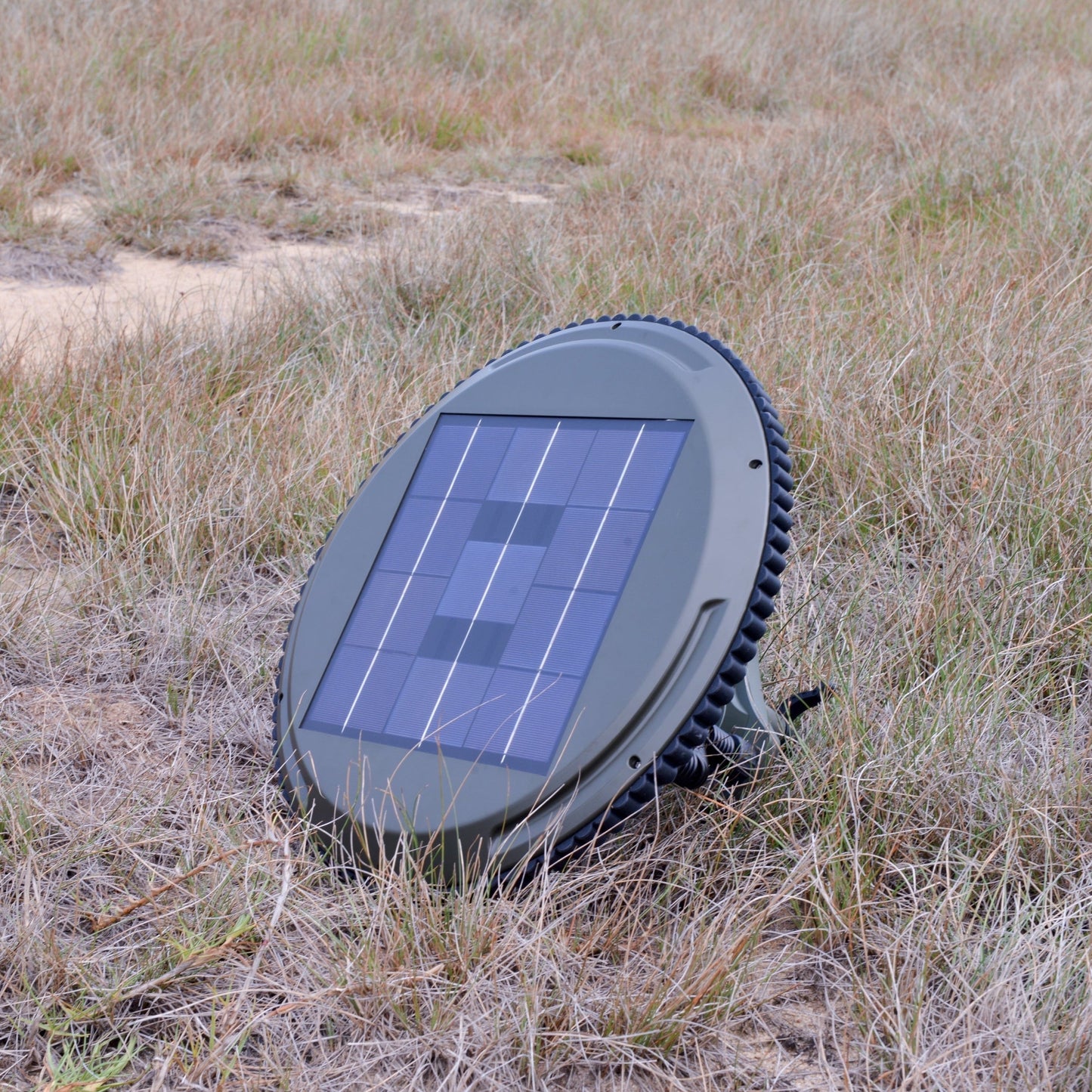 TRU De-LIGHT Multipurpose Solar LED Light with Bluetooth Speaker – Garden & Camping with Tripod & Carry Bag