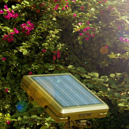 TRU De-LIGHT WHITENIGHT Multipurpose Solar/AC/DC Light – Garden & Camping with Tripod & Carry Bag