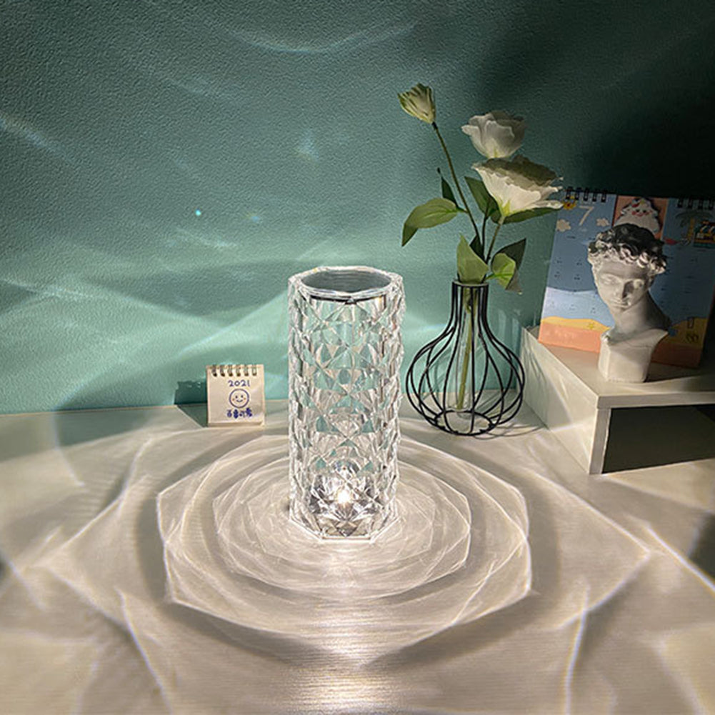 Lampe en cristal nordique USB Lampe de table Chambre tactile variateur Lampe d'ambiance diamant Lampe de projecteur rose Décoration
