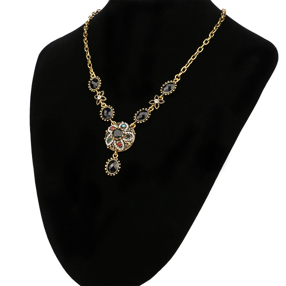 Vintage necklace earrings jewelry set