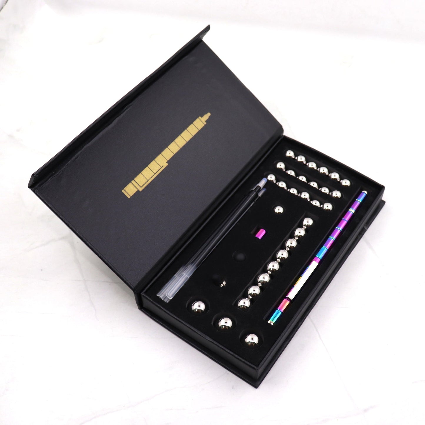 Boîte cadeau anti-stress Kits dorés noirs amusants Stylo polaire magnétique Fidget avec stylet bille