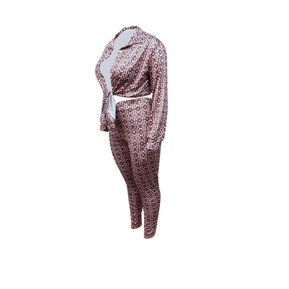 Conjunto de Camisa con Estampado Geométrico Tallas Grandes y Pantalones de Tiro Alto