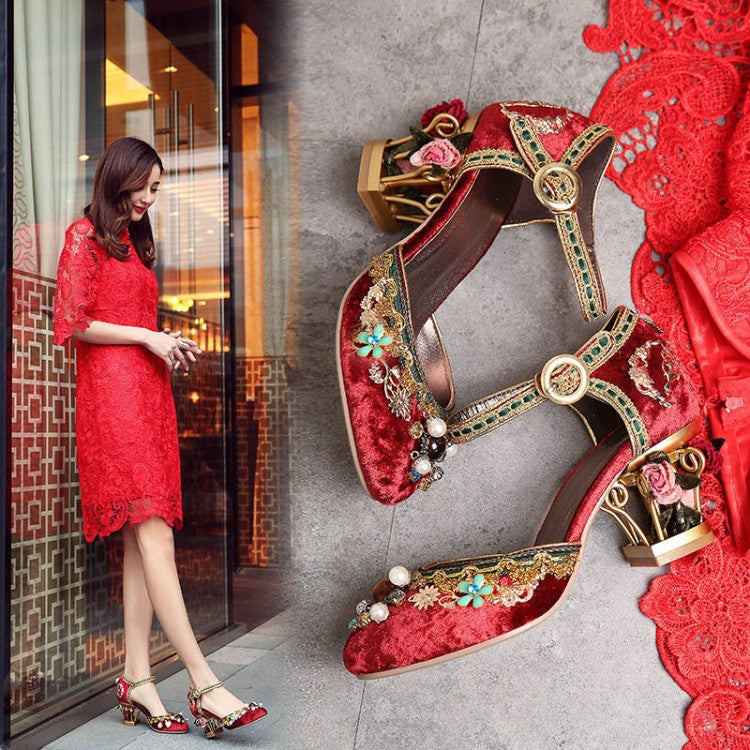 Large Size Retro Wedding Shoes
