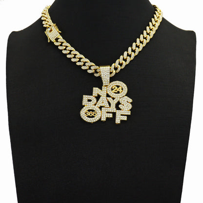 Collar con colgante de aleación con letras personalizadas de moda para hombres y mujeres
