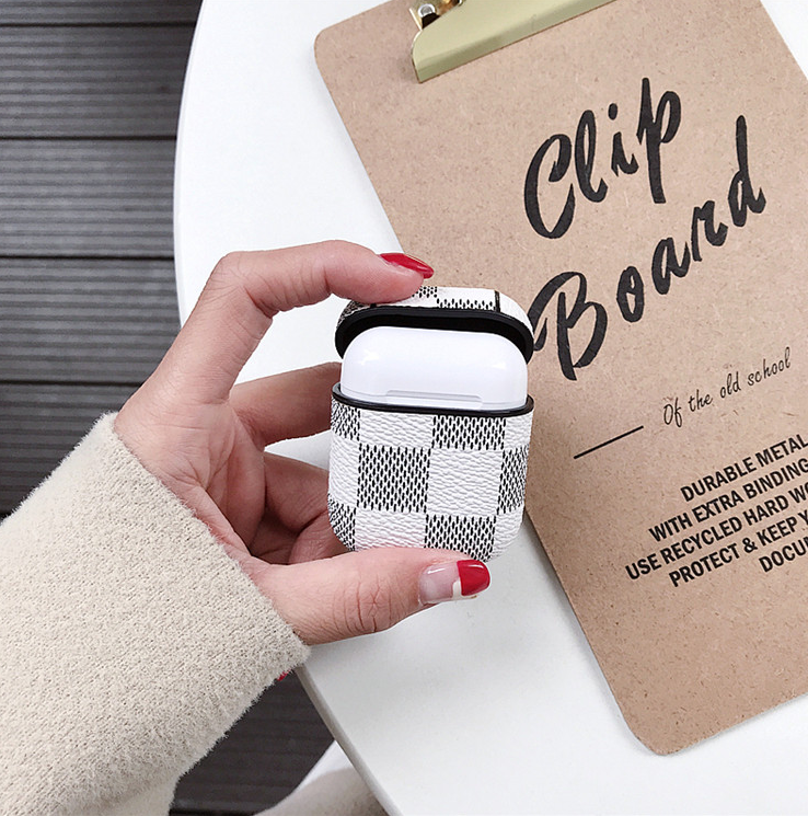 Anti-Lost Earphone Case – Hard Shell Protective Cover for AirPods