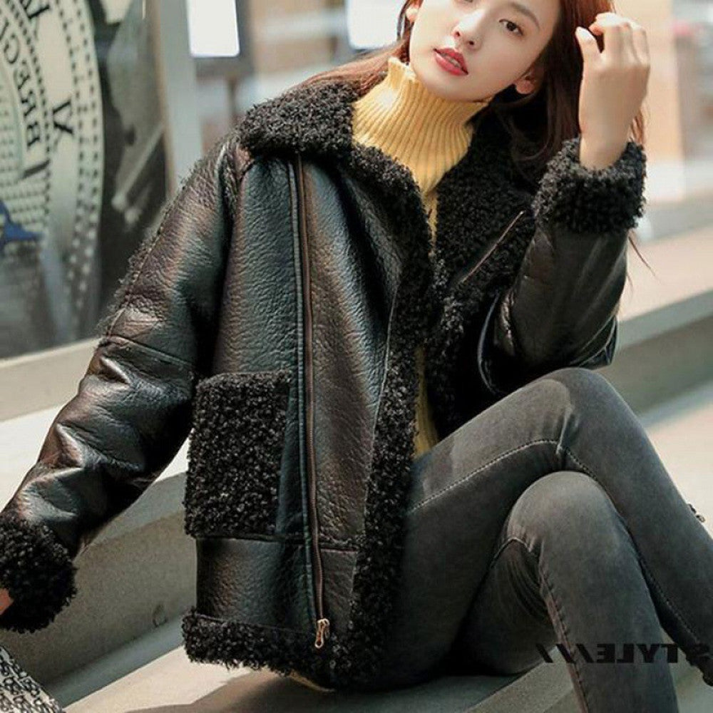 Manteau en pure laine d'agneau uni pour femme avec fourrure