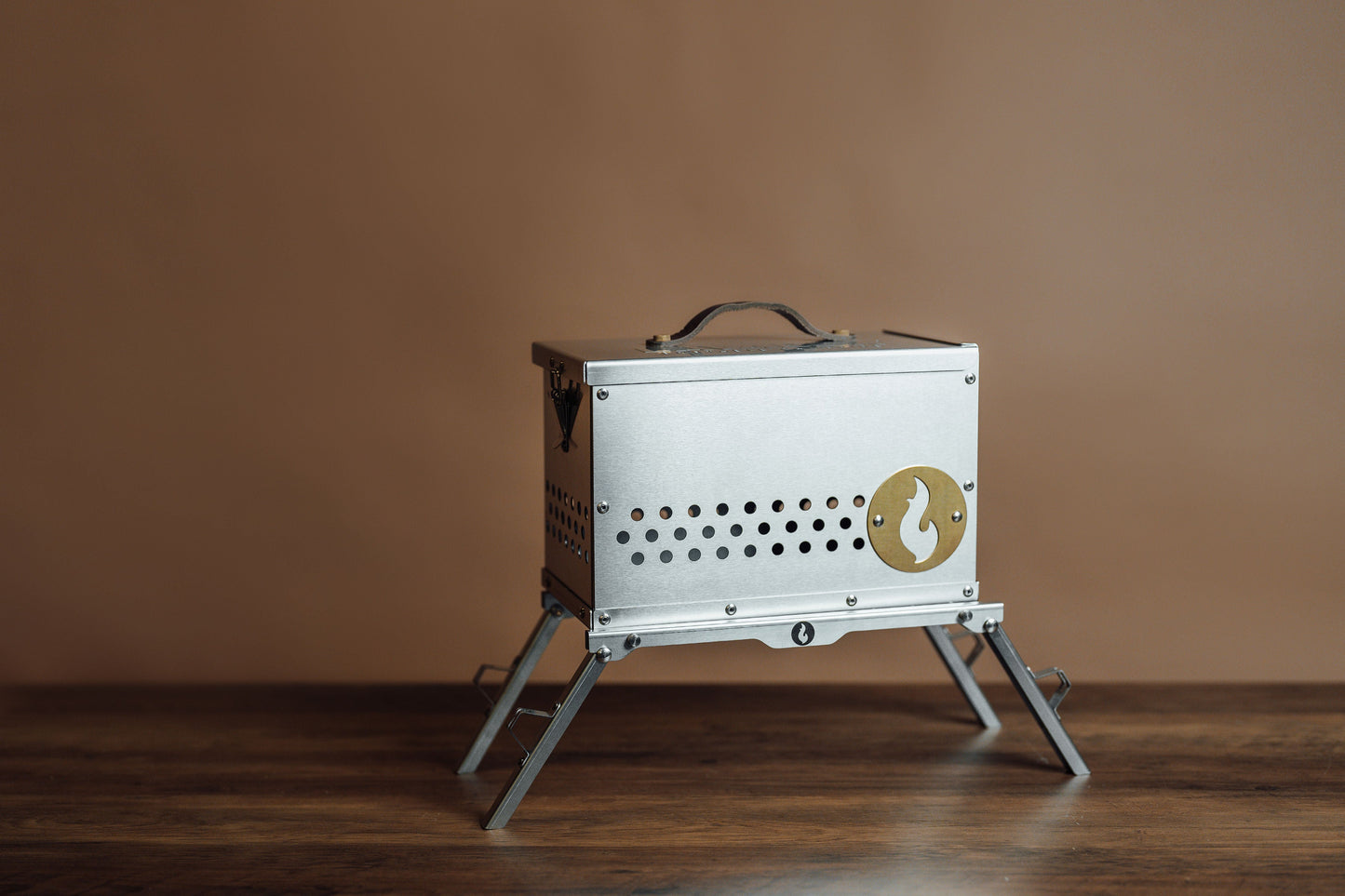 The Hekla: LavaBox de acero inoxidable 304 con quemador doble