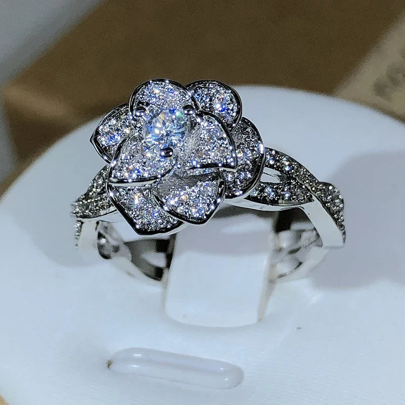 925 Sterling Silver Intertwined Rose Ring | White Zircon Cocktail Jewelry