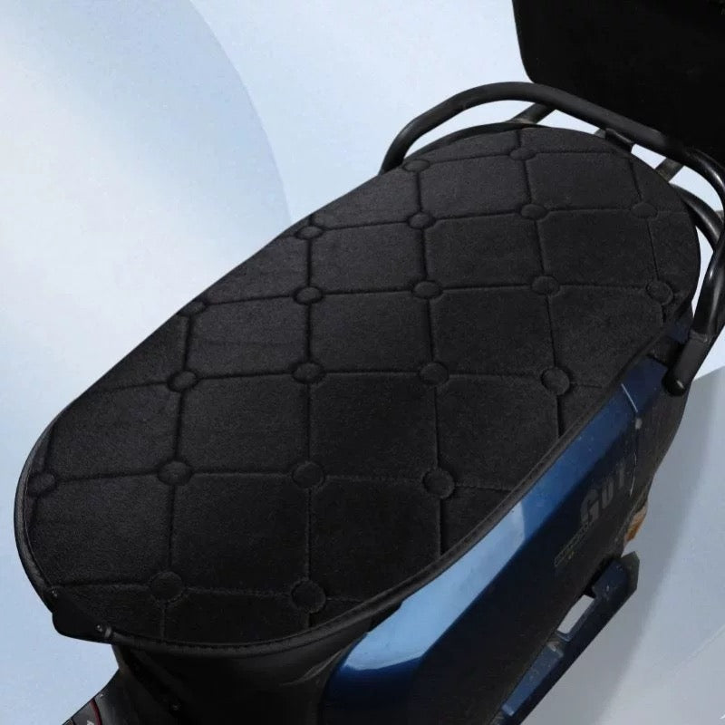 LITEGUEST Heated Motorcycle Seat Cover | USB Winter Riding Pad