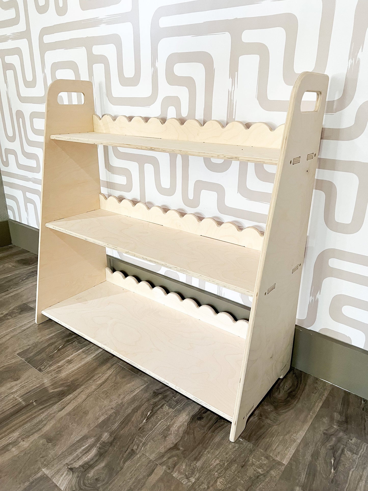 RAY Scalloped Toy Shelf – Kids Wooden Toy Shelf | Bush Acres