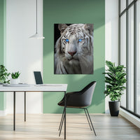 Art mural en verre Tigre blanc aux yeux bleus – Portrait saisissant d'une faune majestueuse au regard perçant-KAFCD016