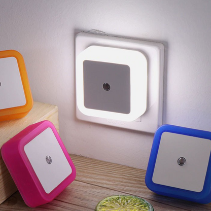 Smart Sensor Night Light Plug In LED Auto On Off Energy Saving