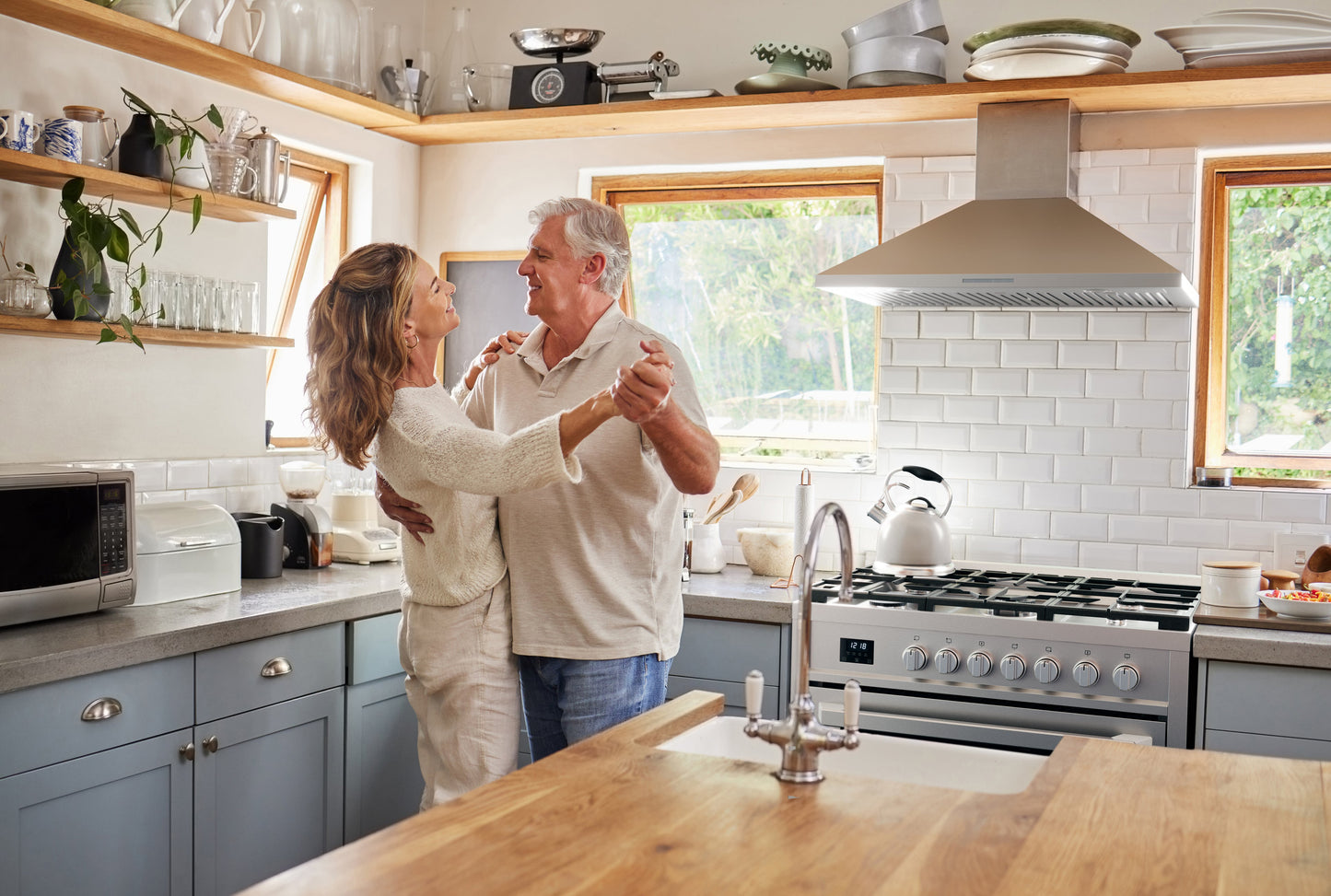 Cuisinière à gaz Rangaire 36" avec four à convection et four encastrable en acier inoxydable RRG361TS