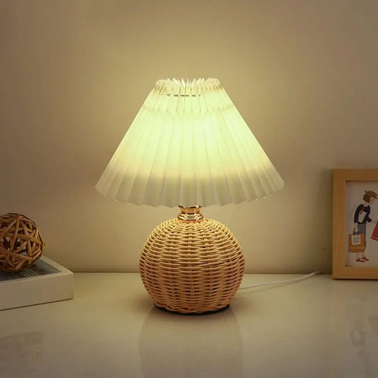 Lampe de chevet en tissu plissé USB LED avec abat-jour en rotin rétro pour la décoration intérieure
