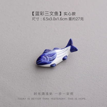 Cute Ceramic Fish Shape Chopsticks Holders Chopstick Stand Shelf Cartoon Animals Spoons Fork Rack Ceramic Rest Kitchen Utensil