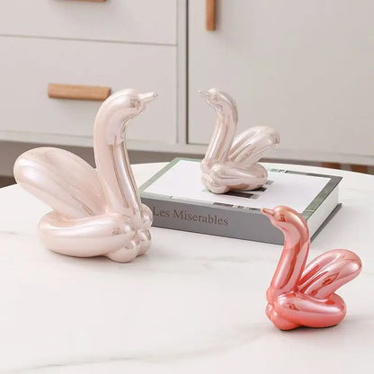 13.4cm Mini Créatif Ballon Cygne Abstrait Céramique Ornement Sculpture Bureau Statue Maison Bureau Accessoires Décoration Cadeau