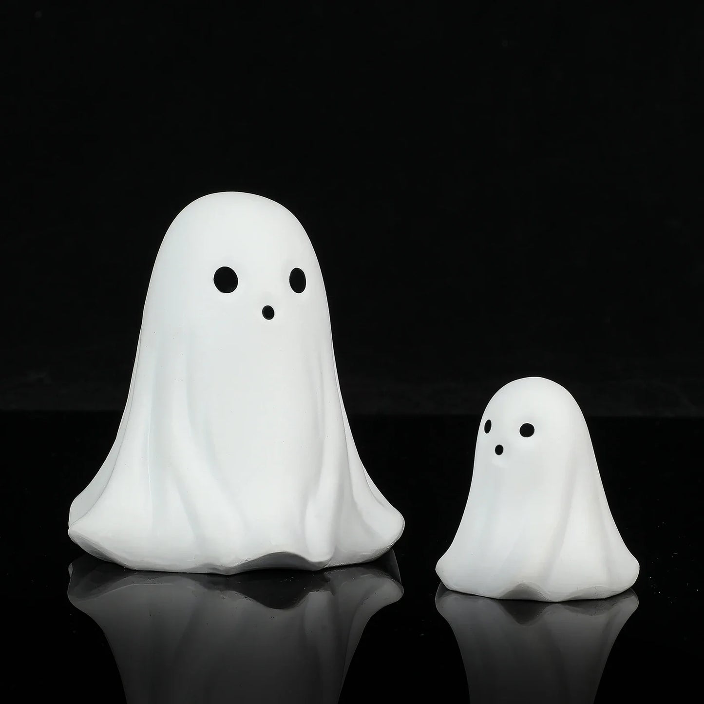 2 Pcs Halloween Decor Indoor-Ghost in Abs Resin Cloche-Cute Ghost for HomeTabletop Party Decor  Holiday Decorations outdoor