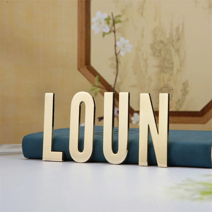 1 pièce en métal auto-adhésive Numéro de maison, lettres de l'alphabet anglais pour plaque de porte d'appartement, autocollants de numéro de boîte aux lettres de table 7*3cm
