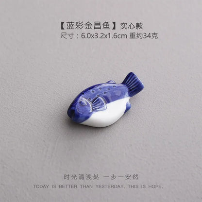 Cute Ceramic Fish Shape Chopsticks Holders Chopstick Stand Shelf Cartoon Animals Spoons Fork Rack Ceramic Rest Kitchen Utensil