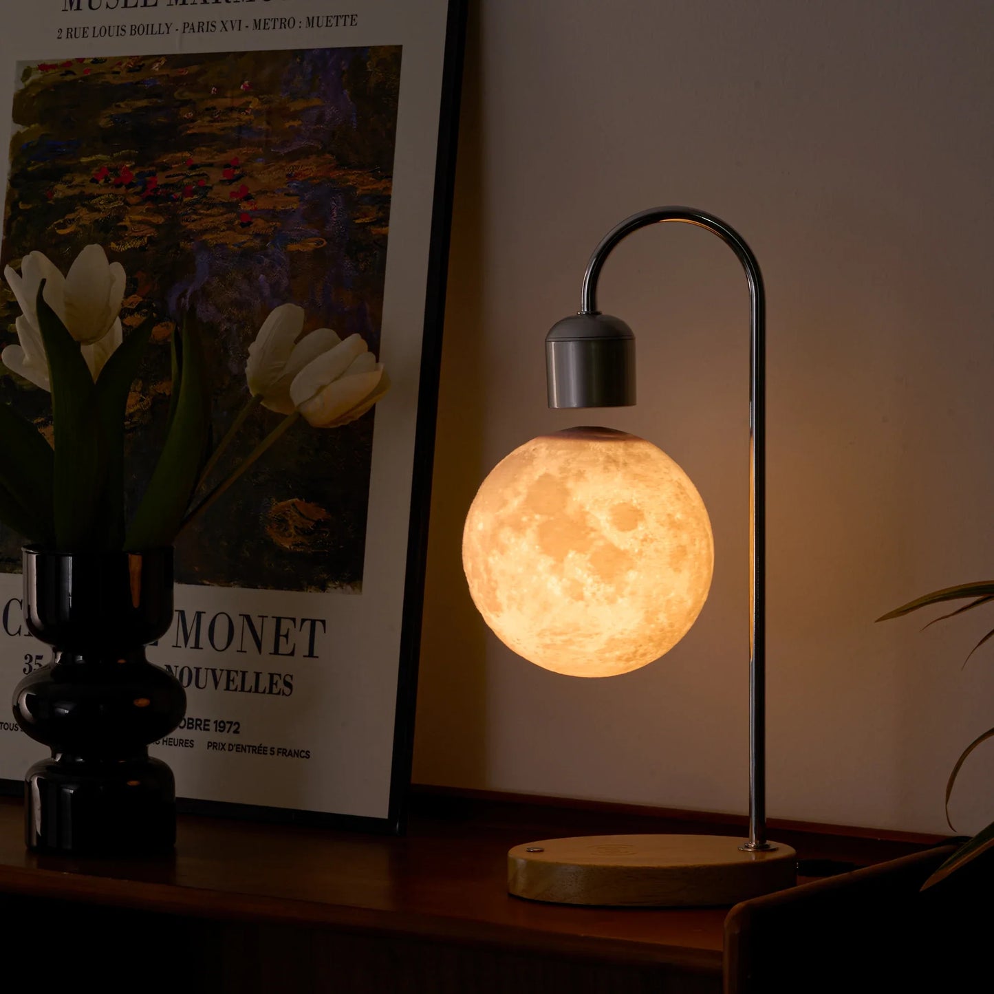Floating Moon Lamp Magnetic Levitating LED Night Light Zero Gravity Desk Decor