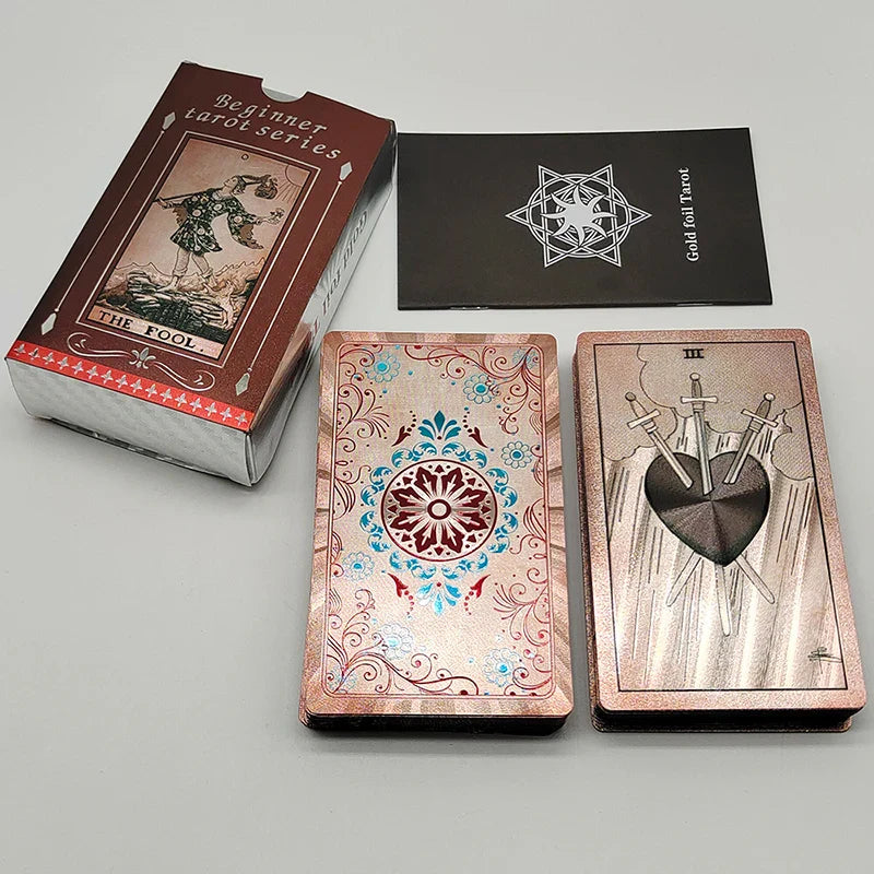 Le nouveau jeu de société de Tarot "The New Knight Laser Gold Foil" – Cartes de divination luxueuses en PVC, imperméables et résistantes à l'usure, avec marquage à chaud.