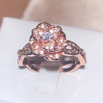 925 Sterling Silver Intertwined Rose Ring | White Zircon Cocktail Jewelry