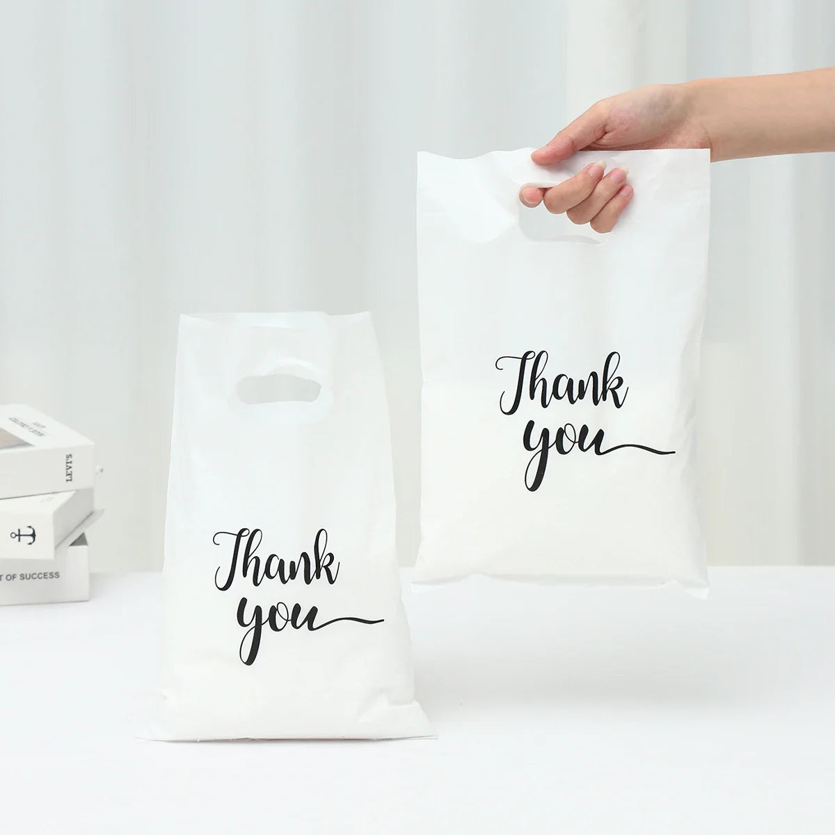 100 sacs de remerciement en plastique, sac cadeau, sac de courses, fourre-tout 20*30cm, sac cadeau pour anniversaire, mariage, fêtes, bonbons, biscuits