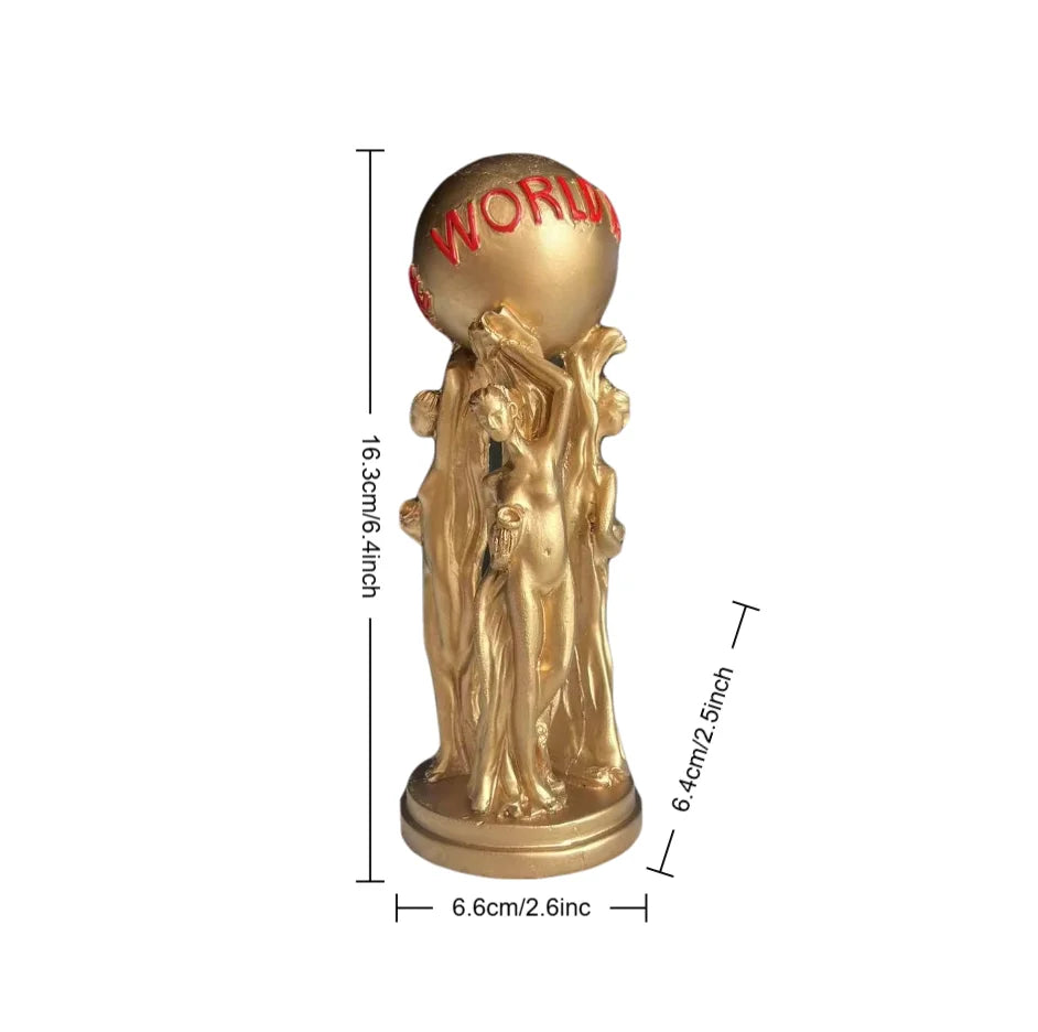 1 Pièce d'Ornement d'Art de Luxe Léger pour Trois Personnes, Tenant une Boule, Texture Dorée, Boule Gravée "Le Monde Est À Vous", Pièce d'Affichage Inspirante pour Table de Salon