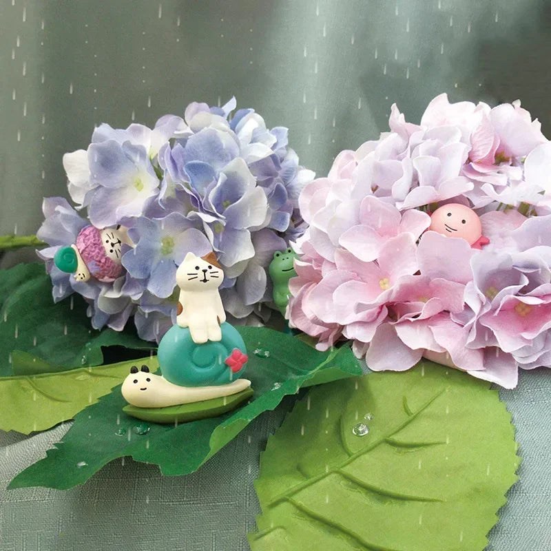 Artisanat de décoration en résine de chat, petite grenouille scène de pluie pour la décoration de bureau, ornements artisanaux, collection de jouets, cadeaux en gros Nouveauté 2024