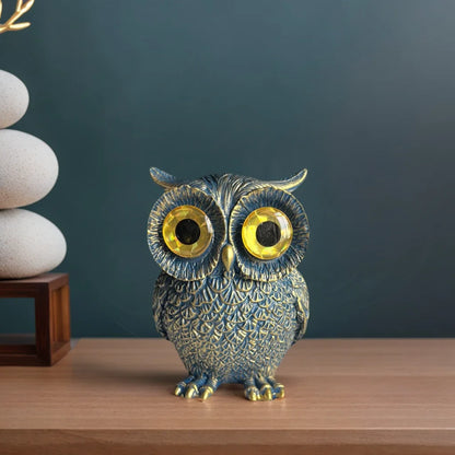 Retro Big-Eyed Owl Resin Figurine