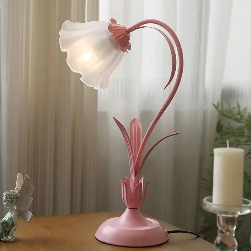 Lampe de bureau fleur romantique française Rétro Atmosphère Veilleuses de chevet Style crème Campagne Pastorale pour Chambre à coucher